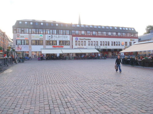 This is the Link&ouml;ping commercial market plaza.